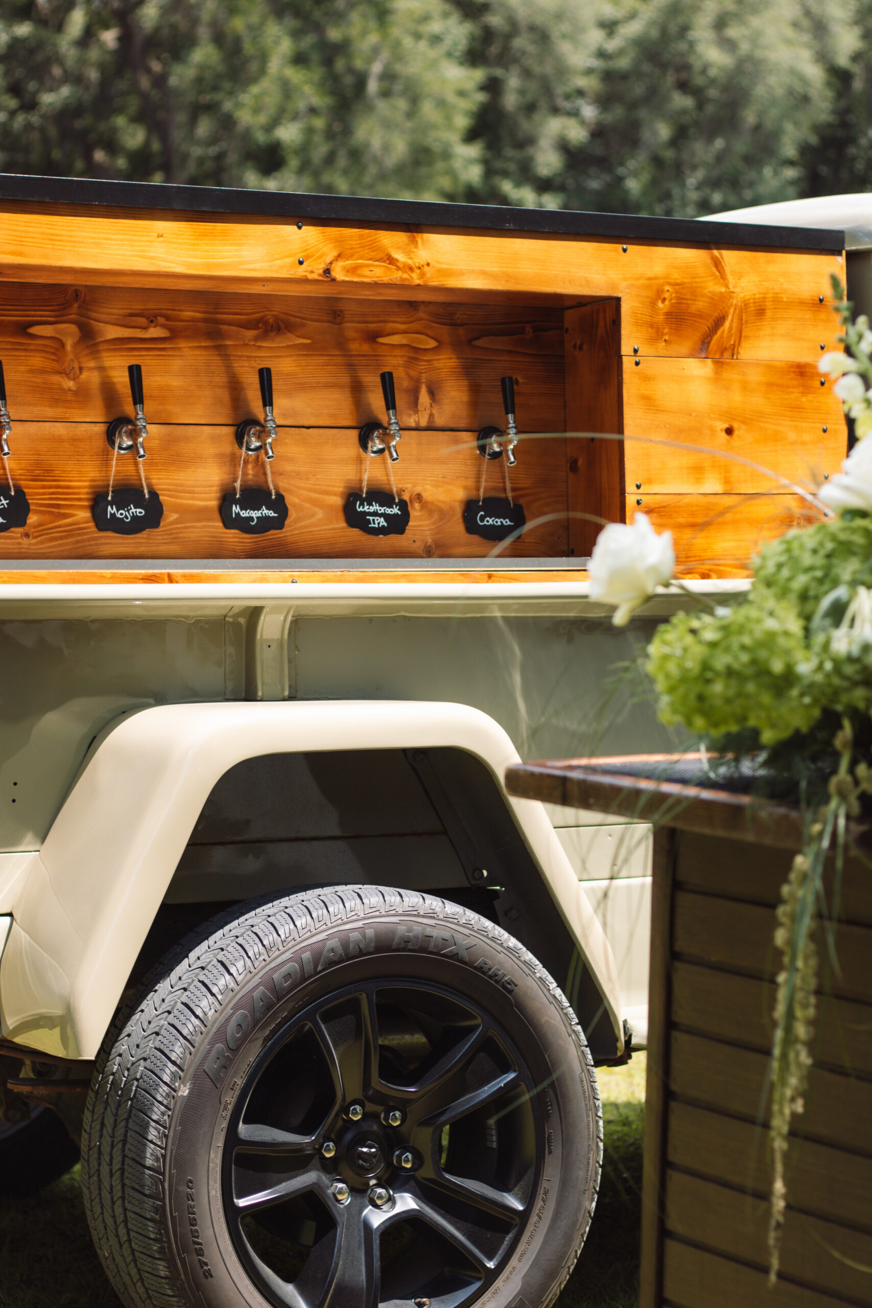 Licensed mobile bartenders providing beverage service during a corporate event.